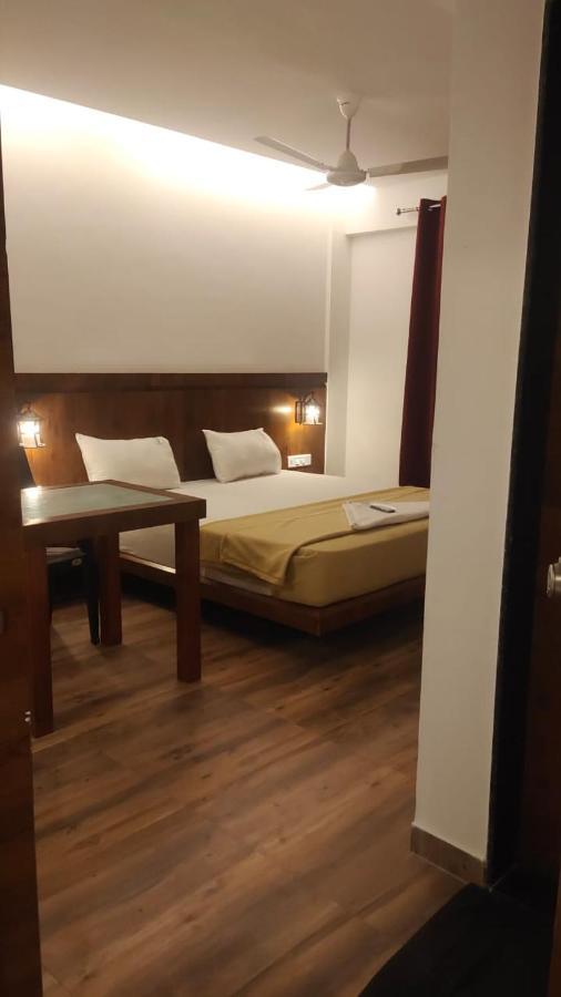 Hotel Anvisha Executive Mangvadi Екстер'єр фото