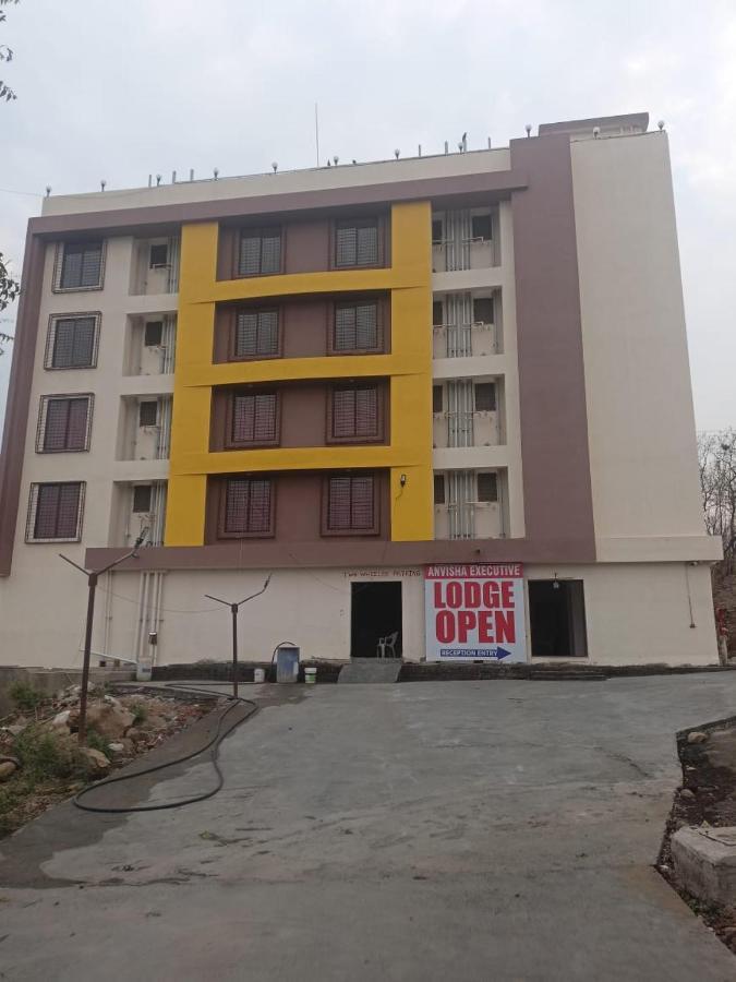 Hotel Anvisha Executive Mangvadi Екстер'єр фото